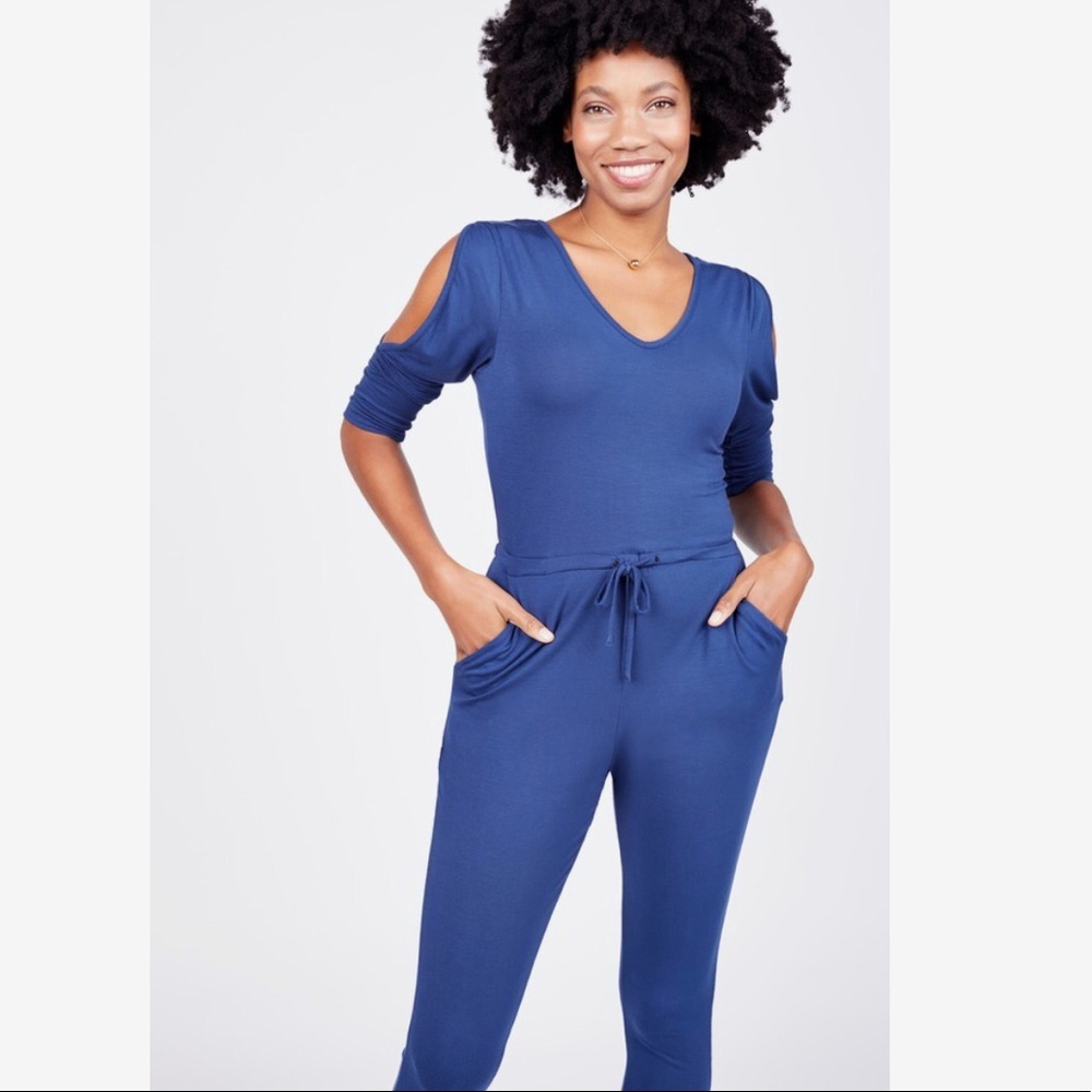 Summer & Sage
Slit Sleeve Jumpsuit